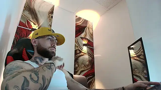 Luke davis01 online show from 01.14.26