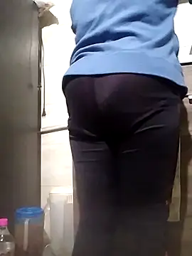 Snapshot of Saori_Sann_ chatting on 02.15.25 Saori Sann online show from 02.15.25