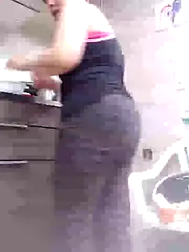 Snapshot of Saori_Sann_ chatting on 02.16.25 Saori Sann online show from 02.16.25