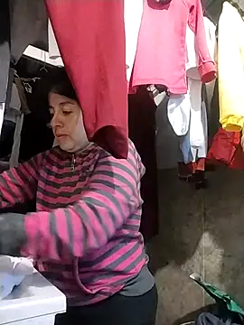 Snapshot of Saori_Sann_ chatting on 10.14.25 Saori Sann online show from 10.14.25