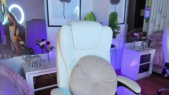 Cloee Rainbow1 online show from 03.26.26