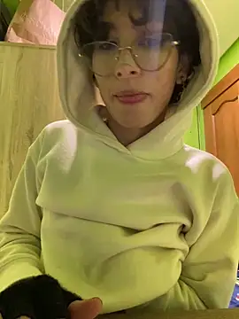 Snapshot of stormmart18 chatting on 02.05.25 stormmart18 online show from 02.05.25