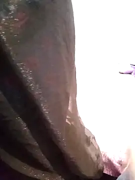 Snapshot of simrun70 chatting on 10.30.25 simrun70 online show from 10.30.25