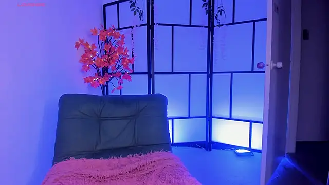  michonne  online show from 04.17.26