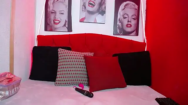 Tiana Ebony18 online show from 04.06.26