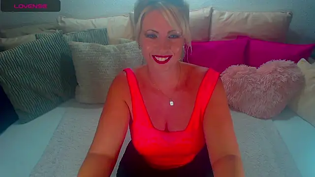 Lex McQueen online show from 07.24.26
