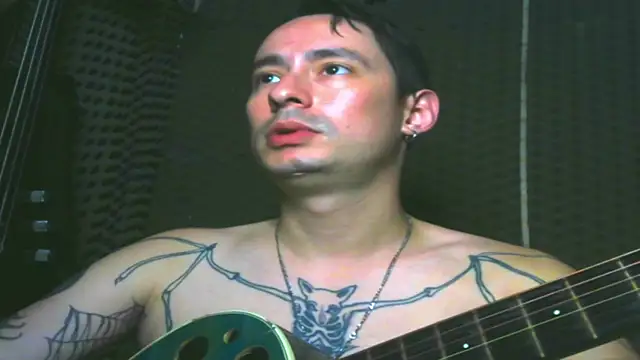 Snapshot of vampireathome chatting on 03.03.25 vampireathome online show from 03.03.25