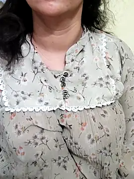 Snapshot of Your_cutiepie_ chatting on 03.14.25 Your cutiepie online show from 03.14.25