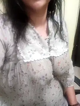 Snapshot of Your_cutiepie_ chatting on 03.20.25 Your cutiepie online show from 03.20.25