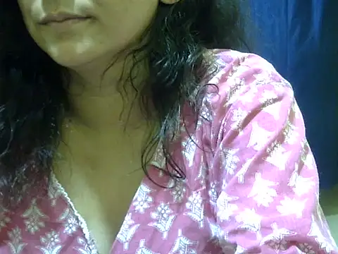 Snapshot of Your_cutiepie_ chatting on 09.17.25 Your cutiepie online show from 09.17.25
