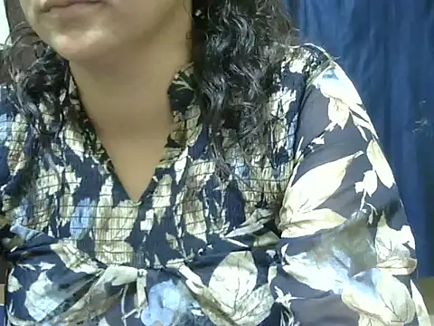 Snapshot of Your_cutiepie_ chatting on 09.20.25 Your cutiepie online show from 09.20.25