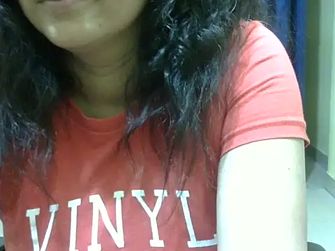 Snapshot of Your_cutiepie_ chatting on 10.08.25 Your cutiepie online show from 10.08.25