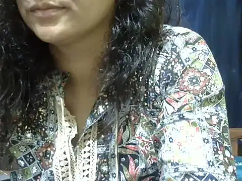 Snapshot of Your_cutiepie_ chatting on 10.16.25 Your cutiepie online show from 10.16.25