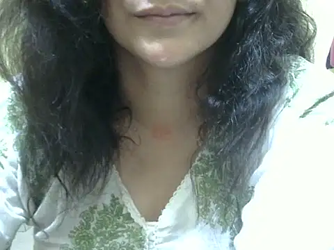 Snapshot of Your_cutiepie_ chatting on 10.21.25 Your cutiepie online show from 10.21.25
