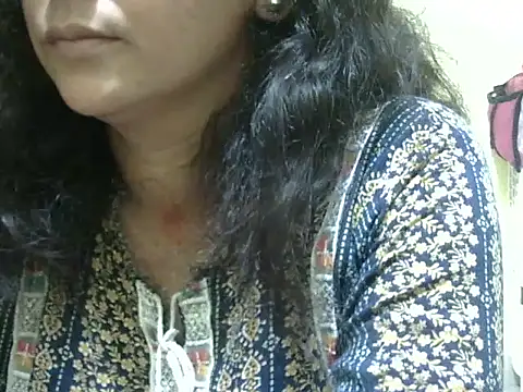 Snapshot of Your_cutiepie_ chatting on 10.22.25 Your cutiepie online show from 10.22.25