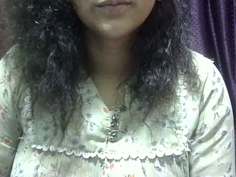 Snapshot of Your_cutiepie_ chatting on 06.13.26 Your cutiepie online show from 06.13.26