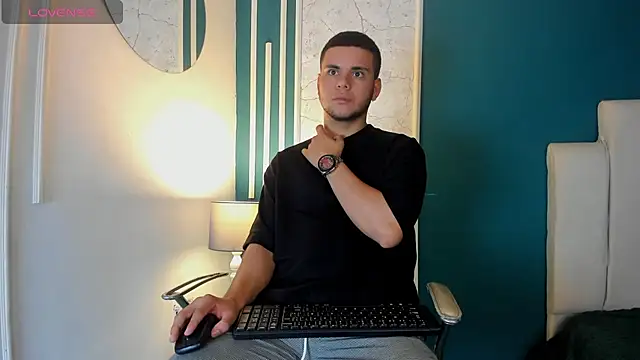 Snapshot of Sebastian_Phoenix chatting on 02.10.25 Sebastian Phoenix online show from 02.10.25