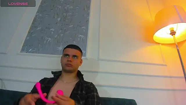 Snapshot of Sebastian_Phoenix chatting on 02.22.25 Sebastian Phoenix online show from 02.22.25