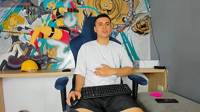 Snapshot of Sebastian_Phoenix chatting on 03.01.25 Sebastian Phoenix online show from 03.01.25