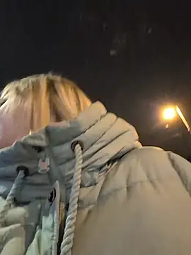 Snapshot of Sexybiene969 chatting on 11.24.25 Sexybiene969 online show from 11.24.25