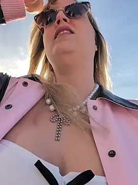 Sexybiene969 online show from 04.06.26