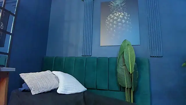 scarlet edwars online show from 03.31.26