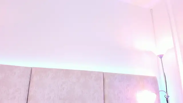 Giselle Lauren online show from 07.29.26