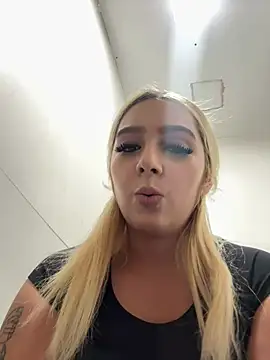 hotamanda01 online show from 03.12.26