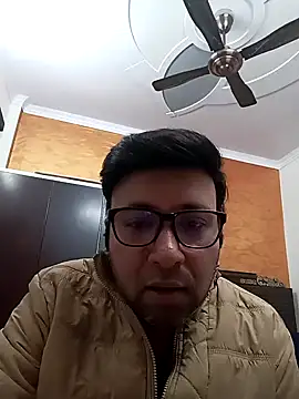 Snapshot of innocentboy1987 chatting on 02.13.25 innocentboy1987 online show from 02.13.25