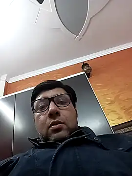 Snapshot of innocentboy1987 chatting on 02.18.25 innocentboy1987 online show from 02.18.25