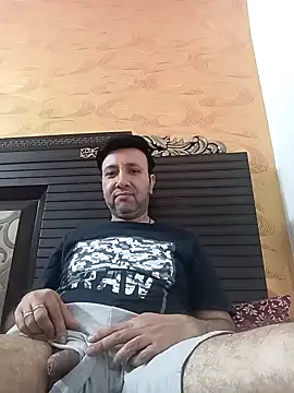 innocentboy1987 online show from 04.20.26