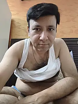Snapshot of innocentboy1987 chatting on 07.05.26 innocentboy1987 online show from 07.05.26