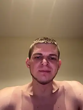 Snapshot of SexmachoThumb chatting on 02.07.25 SexmachoThumb online show from 02.07.25