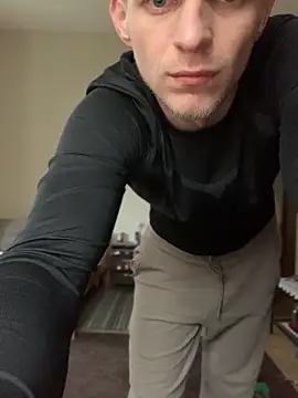Snapshot of SexmachoThumb chatting on 02.07.26 SexmachoThumb online show from 02.07.26