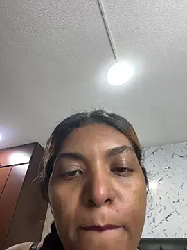 nicollesofia2 online show from 05.17.26