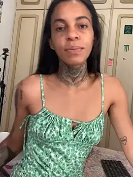 Snapshot of casalshowtime2 chatting on 11.04.25 casalshowtime2 online show from 11.04.25