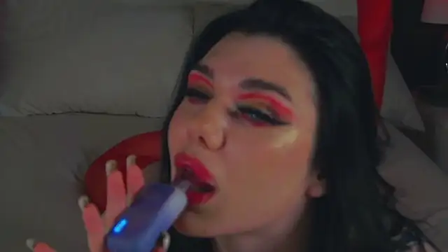 MaeveMoon online show from 01.11.26