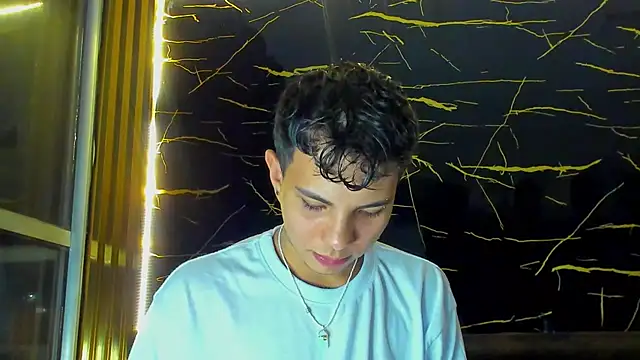 Alessandro 1610 online show from 04.17.26