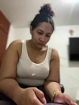 Carola-Ross online show from 02.12.26