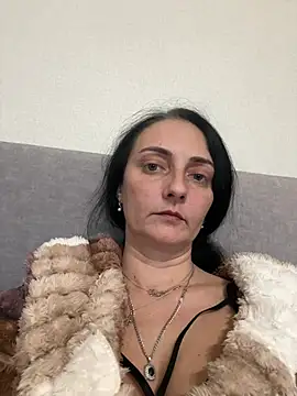 Snapshot of Miroslava1247 chatting on 04.22.26 Miroslava1247 online show from 04.22.26