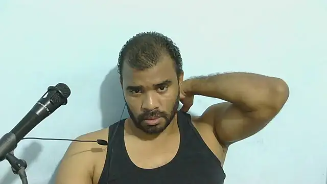 Snapshot of YOX22 chatting on 09.09.25 YOX22 online show from 09.09.25