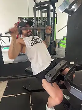 Snapshot of mikeblaree chatting on 02.05.26 mikeblaree online show from 02.05.26