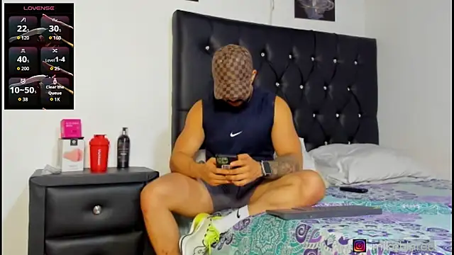 Snapshot of mikeblaree chatting on 03.03.26 mikeblaree online show from 03.03.26