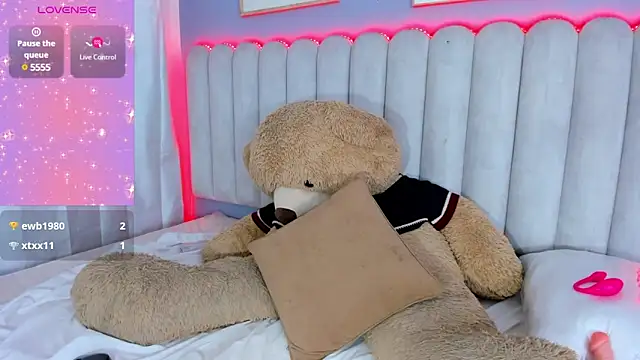 Snapshot of daphneebridge chatting on 03.11.25 daphneebridge online show from 03.11.25