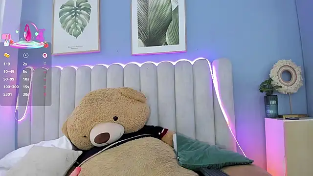 Snapshot of daphneebridge chatting on 03.22.25 daphneebridge online show from 03.22.25