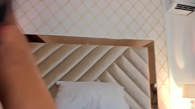 Snapshot of daphneebridge chatting on 10.18.25 daphneebridge online show from 10.18.25