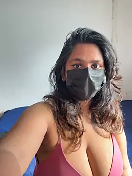 Snapshot of xxxsrilankagirl chatting on 06.19.26 xxxsrilankagirl online show from 06.19.26