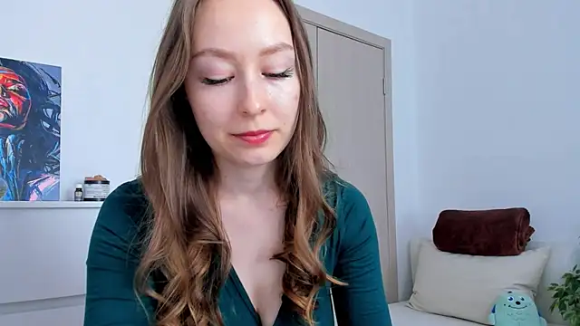 Snapshot of marilinaal chatting on 04.21.26 marilinaal online show from 04.21.26