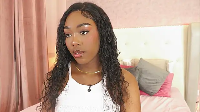 Snapshot of ThianaLopez chatting on 02.05.26 ThianaLopez online show from 02.05.26