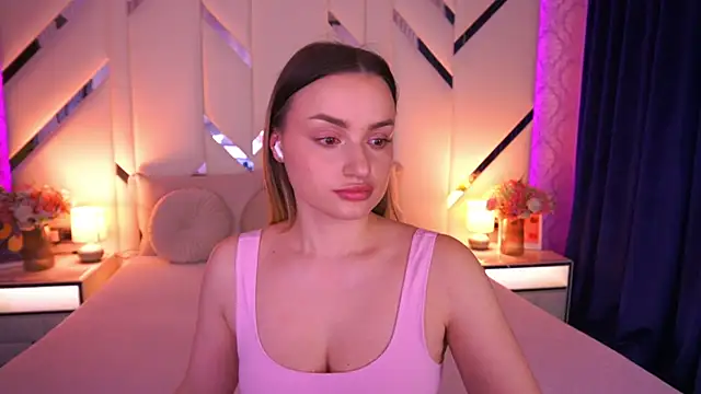 LindsieGreyy online show from 03.26.26